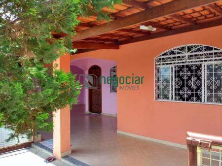 Casa 4 quartos no bairro Bom Retiro Betim: 